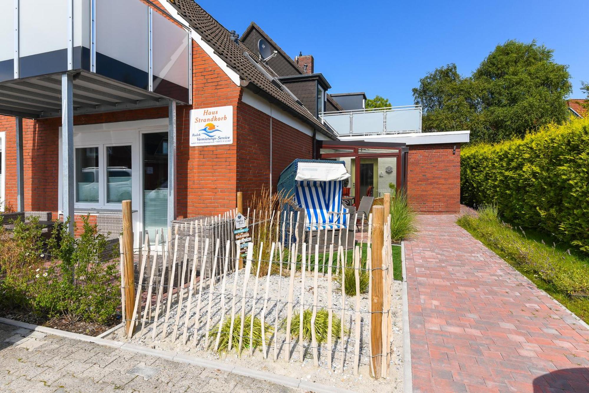Ferienwohnungen Im Haus Strandkorb Bensersiel Eksteriør bilde